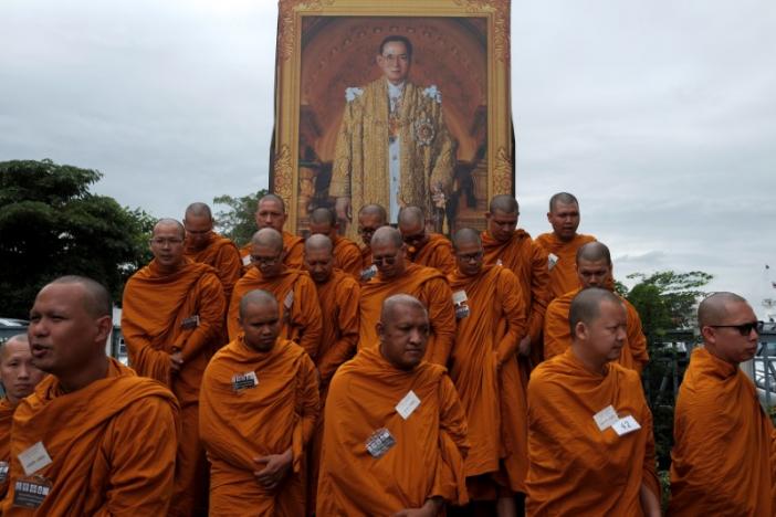dam tang vua thai lan bhumibol adulyadej dien ra vao 2610