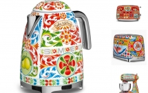 bo do lam bep cua dolce gabbana khien cac ba noi tro sanh dieu dien dao