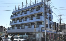 nghi pham vu be gai viet tung 3 lan ket hon lay nguoi vo dau 16 tuoi