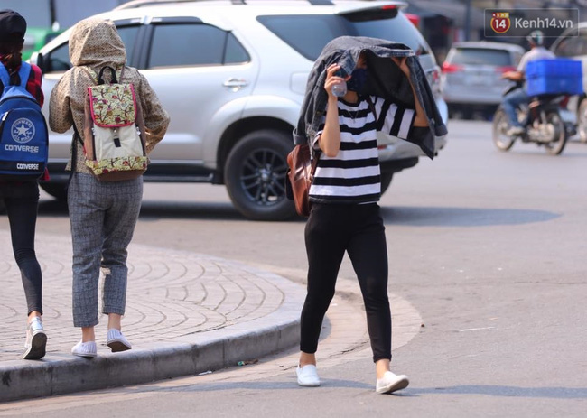 ha noi dang 33 do nhung nang nong ngot ngat nhu 42 do vay