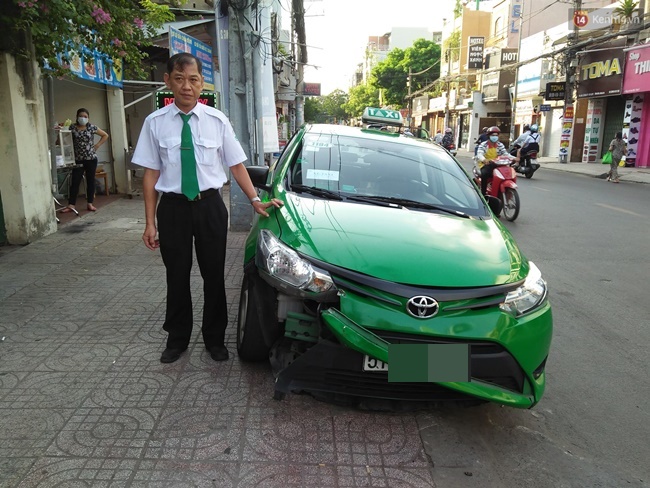 nguoi phu nu duoc tai xe mai linh lao xe bat cuop toi chi kip gui anh 200 nghin cam on roi voi ra san bay