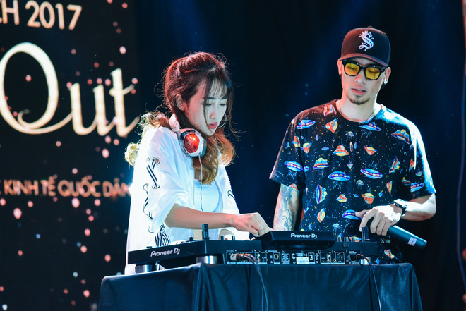 trang moon quay het minh cung mc phan anh