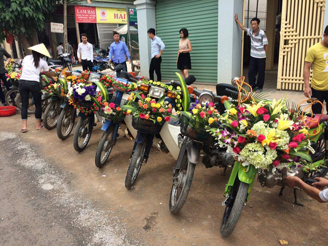 xon xao dam cuoi ruoc dau bang xe cub doc dao o nghe an