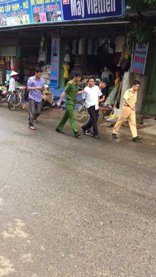 nghi pham giet hai me ruot nguoi tinh roi nhan tin cho cong an xa bao noi giau xac