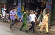 nghi pham giet hai me ruot nguoi tinh roi nhan tin cho cong an xa bao noi giau xac