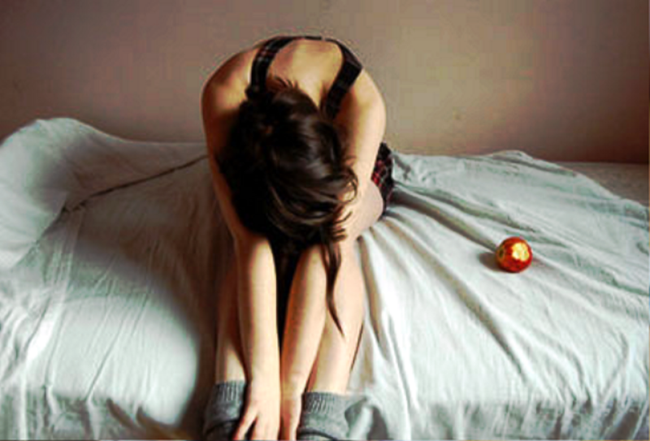 ban trai khong thua nhan dua con trong bung nu sinh 15 tuoi bao cong an