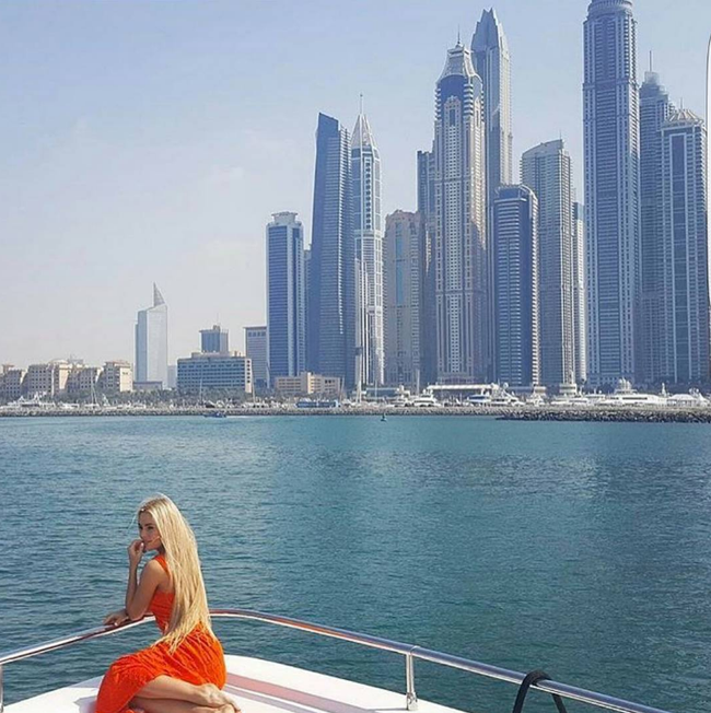 mua he sang chanh thoa suc khoe dang cua cac tieu thu nha giau dubai