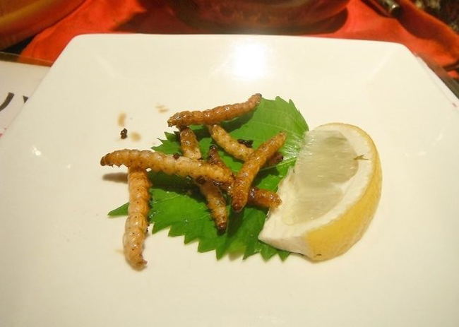 nha hang kinh di noi tieng voi mon thach sung tam bot bo ran hay caramel sau