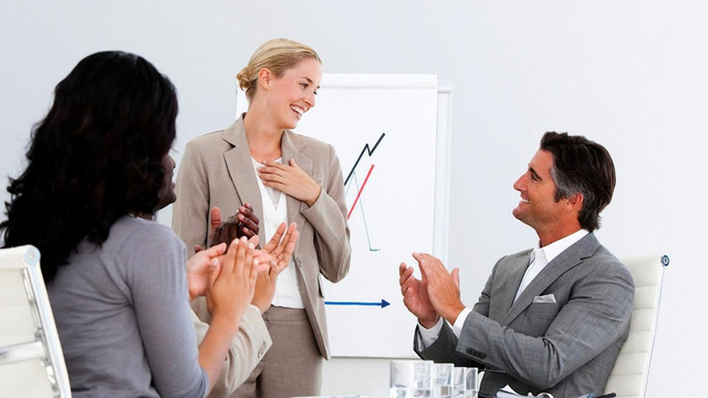 duoc khen ai chang thich nhung dap lai nhung loi khen do sao cho lich su thi khong phai ai cung biet