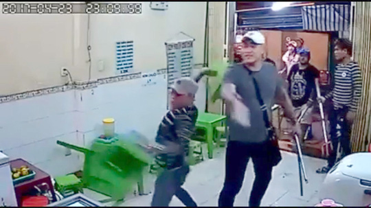 tam giu 1 doi tuong trong nhom giang ho xit hoi cay dap pha quan kem nhan chu tam o sai gon