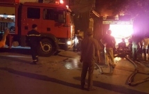 ha noi gara o to rong 200m2 bung chay du doi trong dem