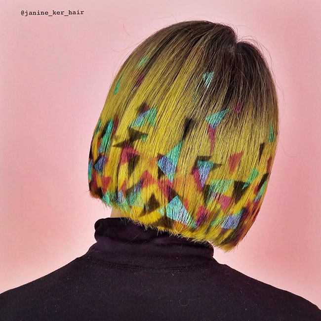 ngam nhung buc tranh ve tren toc ban se ngo minh dang lac vao trien lam nghe thuat