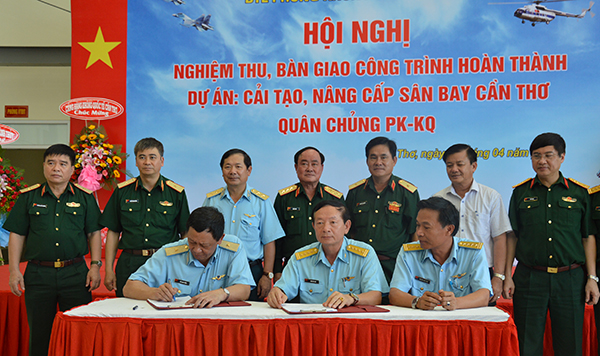 truc thang quan su trung doan 917 chinh thuc chuyen tu tan son nhat ve can tho