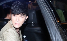 nathan lee do benh vi chay show