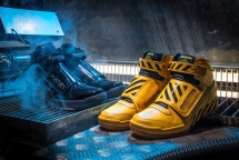 reebok ra mat 2 mau giay an tuong lay cam hung tu bo phim alien