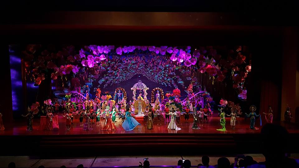 nong nooch vuon thuc vat quanh nam xanh mat o thai lan