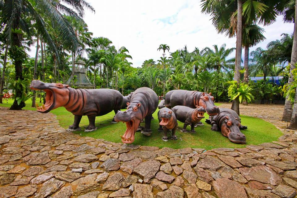 nong nooch vuon thuc vat quanh nam xanh mat o thai lan