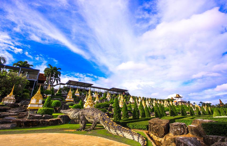 nong nooch vuon thuc vat quanh nam xanh mat o thai lan
