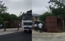 ha tinh xe tai lat nghieng de nat xe may 3 nguoi thuong vong