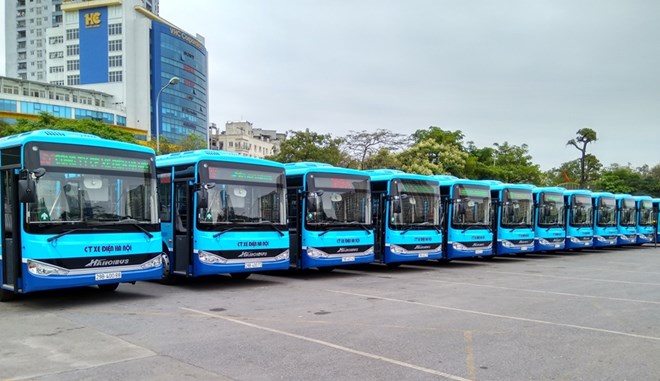 ha noi them 12 xe buyt chat luong cao co wifi mien phi