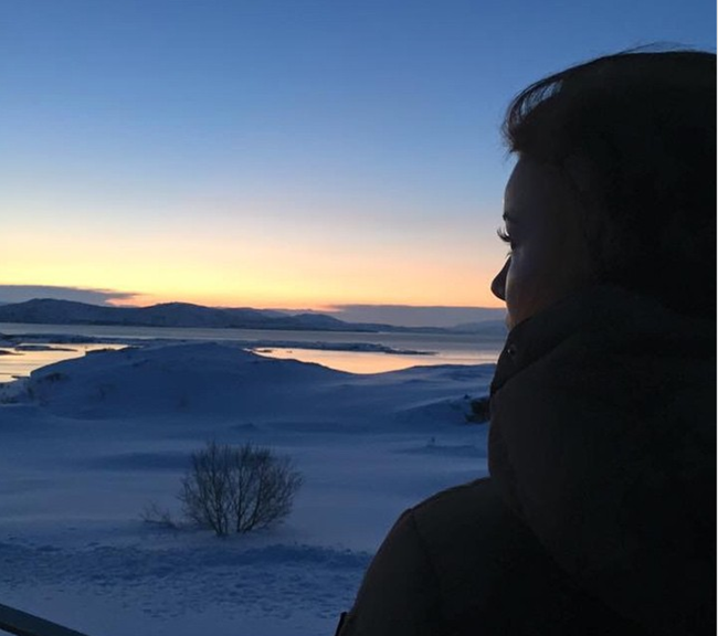 cuoc song voi nhung chuyen du lich xa hoa cua nu ty phu tre nhat the gioi