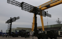 ngac nhien lon radar san may bay tang hinh cua viet nam do cong ty dong tau che tao