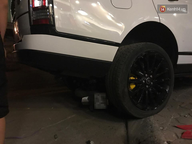 ha noi nghi van nguoi dan ong cuop xe range rover bo chay dam vao 2 nguoi cung hang loat xe may