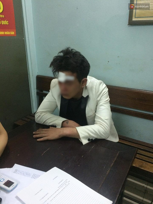 ha noi nghi van nguoi dan ong cuop xe range rover bo chay dam vao 2 nguoi cung hang loat xe may