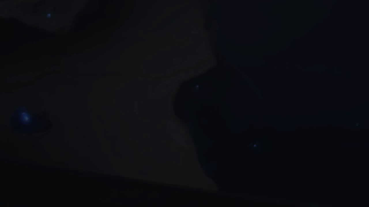 latable chiec ban ca phe dac bie t mang hoi tho cua bien ca va o trong nha ba n