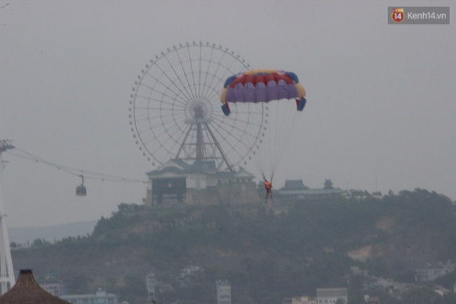 ki nghi le 304 15 du khach chia se voi nhau tung centimet tai cac bai bien