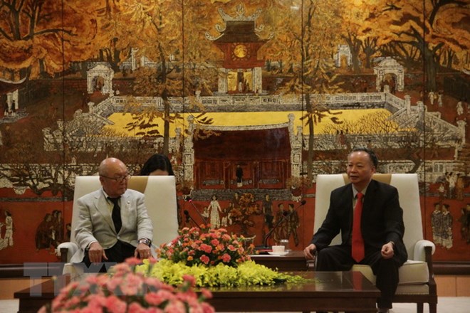 ron rang ruc ro vu dieu yosakoi nhat ban tren pho di bo ha noi