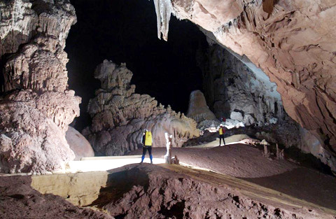 son doong tai sao nguoi anh kham pha nguoi my pr gium