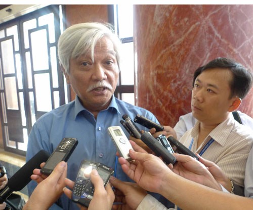 dbqh duong trung quoc quoc hoi can co thai do manh me hon ve bien dong