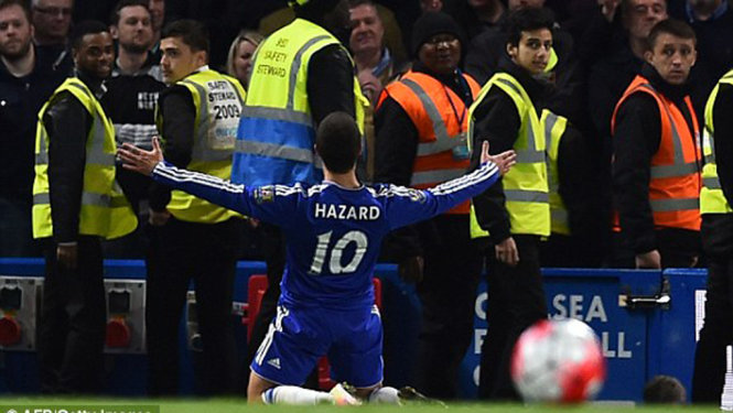danh roi chien thang tottenham dang chuc vo dich cho leicester