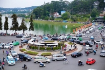 100000 luot khach ghe tham da lat dip nghi le 304 15