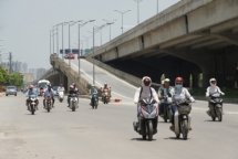 hom nay nhieu noi nang nong nhiet do o ha noi len den 36 c