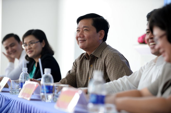 bi thu thang quyet liet voi tinh than vi dan hanh dong