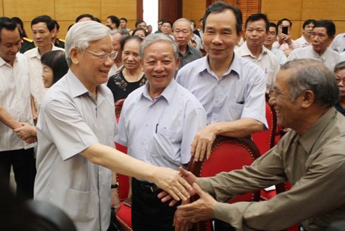 tong bi thu 3 viec lon muon lam duoc phai lang nghe y dan