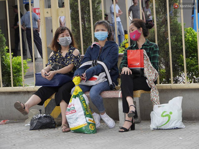 ket thuc 4 ngay nghi le nguoi dan linh kinh do dac quay lai ha noi va sai gon
