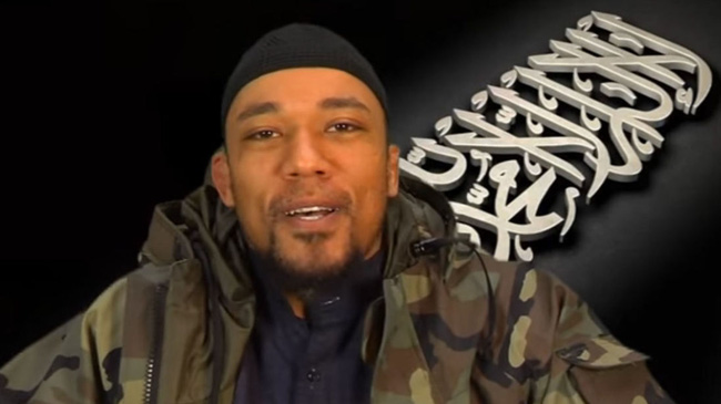 nhung tinh tiet moi ve chuyen tinh cua nu dac vu fbi phan boi to chuc de cuoi trum khung bo is do minh dieu tra