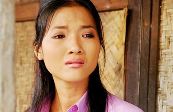 co gai lang choi bat can doi trong phim gai nhay gio ra sao