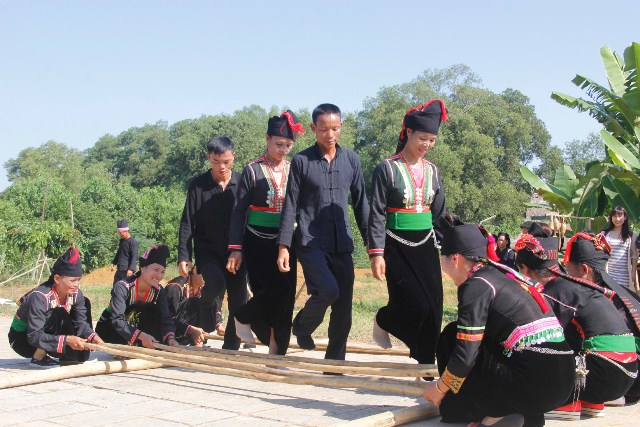 nhieu hoat dong y nghia tai ngoi nha chung nhan dip ky niem 127 nam ngay sinh chu tich ho chi minh