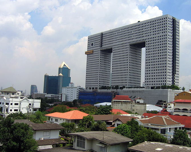 nhung toa nha co kien truc xau xi nhat tren the gioi