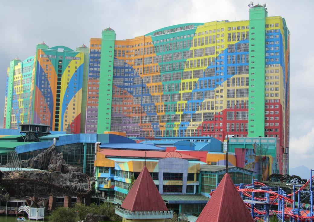 nhung toa nha co kien truc xau xi nhat tren the gioi