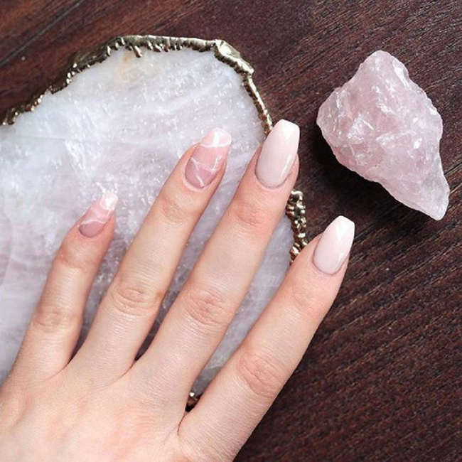 12 mẫu nail cho nàng bánh bèo diện Tết chị em làm đẹp nên ngó qua