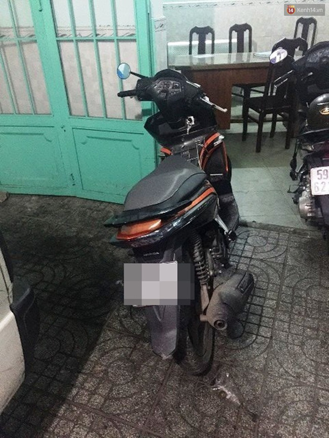 co gai tre bi dap dau va cuop xe ngay truoc cua nha trong dem o sai gon