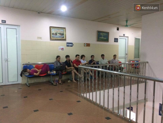 nhan chung ke lai giay phut 20 doi tuong cam dao kiem xong vao khong che bac si truy sat nam benh nhan