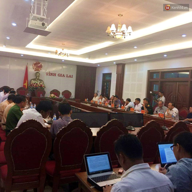 hop bao vu tai nan tham khoc o gia lai 13 nguoi chet loi hoan toan do tai xe xe tai