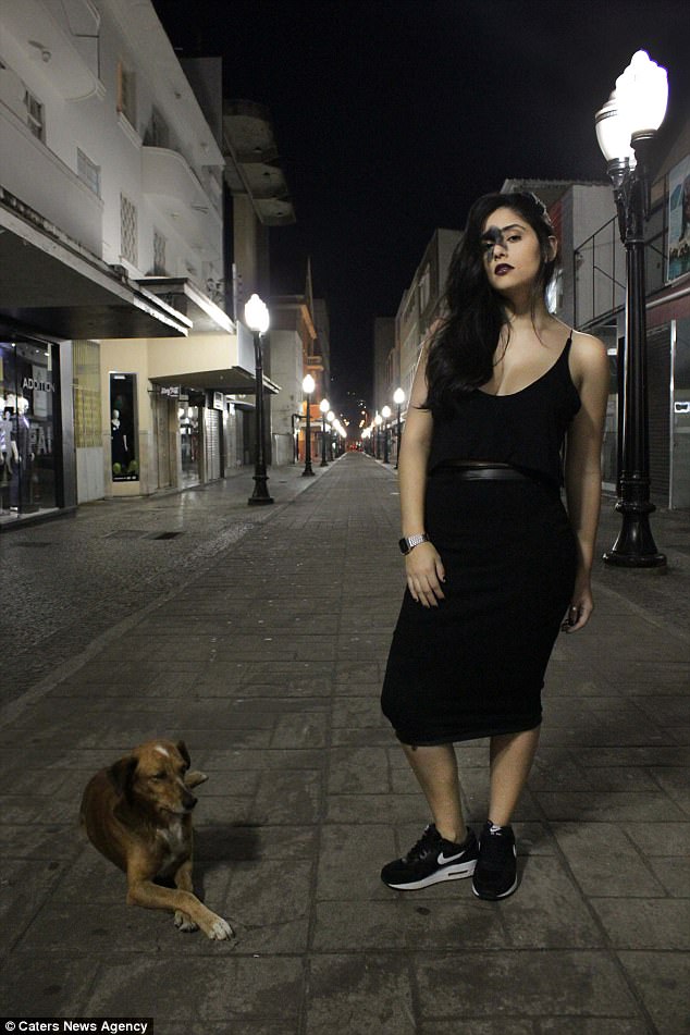 sinh ra da co vet bot sam mau tren mat 24 nam sau co gai thuc su toa sang voi ve dep la cua minh