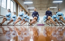 lo dao tao tiep vien hang khong tu nam 16 tuoi den de biet the nao moi la mot nu cuoi chuan muc